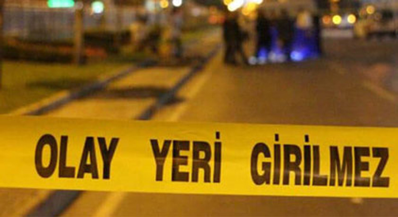 Afyonkarahisar’da genç kadın, alkollü şekilde kapısına dayanan eski sevgilisi ile