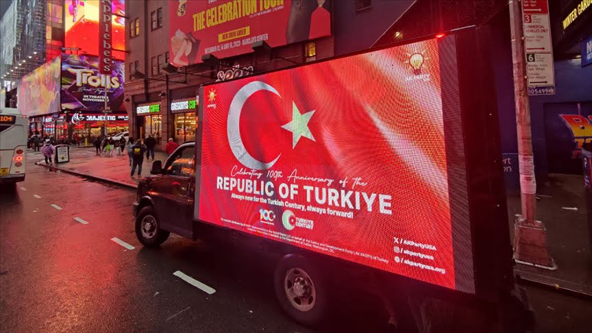 ABD’nin New York eyaletinde, Cumhuriyet’in kuruluşunun 100. yıl dönümü dolayısıyla
