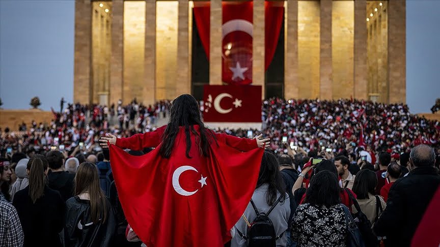 Milli Savunma Bakanlığı, 29 Ekim Cumhuriyet Bayramı dolayısıyla Anıtkabir’i 1