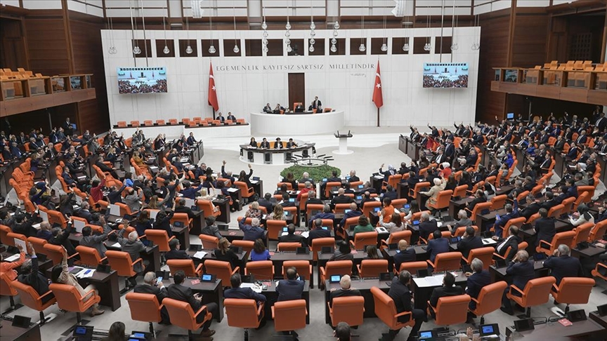 TBMM Genel Kurulu’nda Irak ve Suriye’ye asker gönderme tezkeresinin süresinin