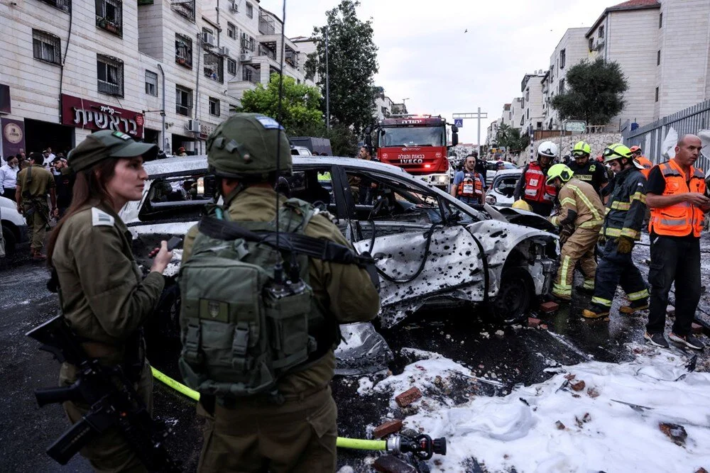 Gazze’de tam abluka ilan edildi. Cumartesi sabahı başlayan saldırılar sonucu