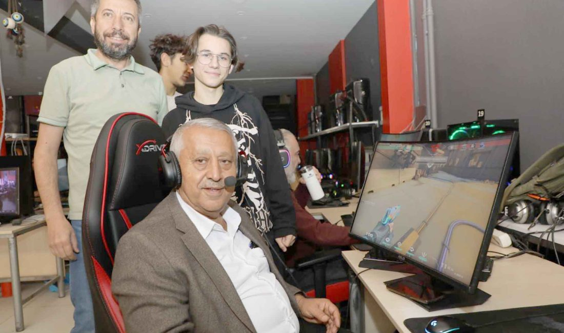 Belediye Başkanı Mehmet Zeybek, Ambaryolu Kadınana Caddesi esnafı ile buluştu.