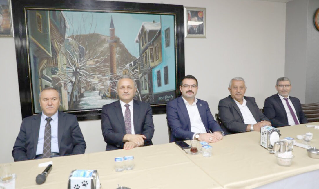 Afyonkarahisar’da görev yapan din görevlileri ile bir araya gelen Belediye