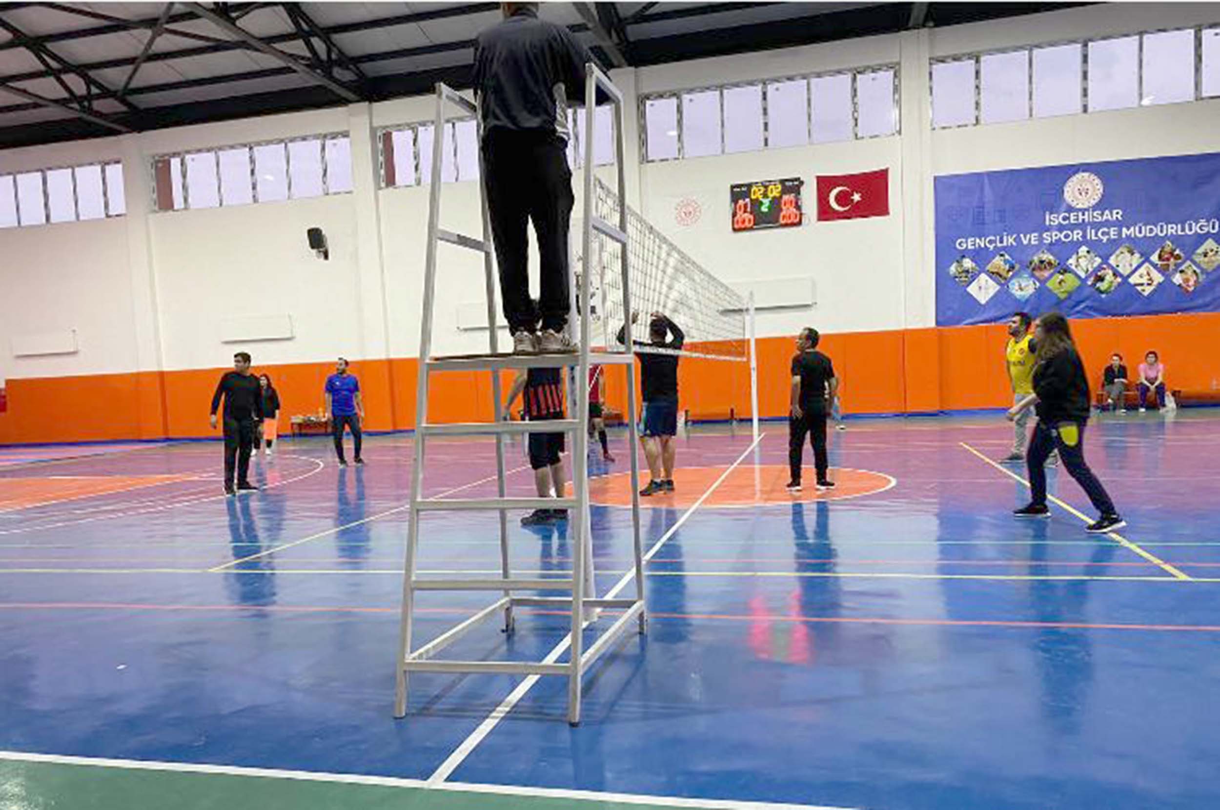 24 Kasım Öğretmenler Günü kapsamında Afyonkarahisar’ın İscehisar ilçesinde öğretmenler arası