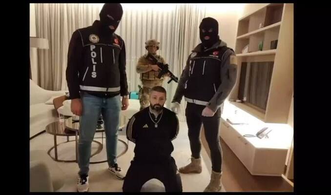İçişleri Bakanı Ali Yerlikaya, “KARTEL-2 Operasyonu” ile kırmızı bültenle aranan,
