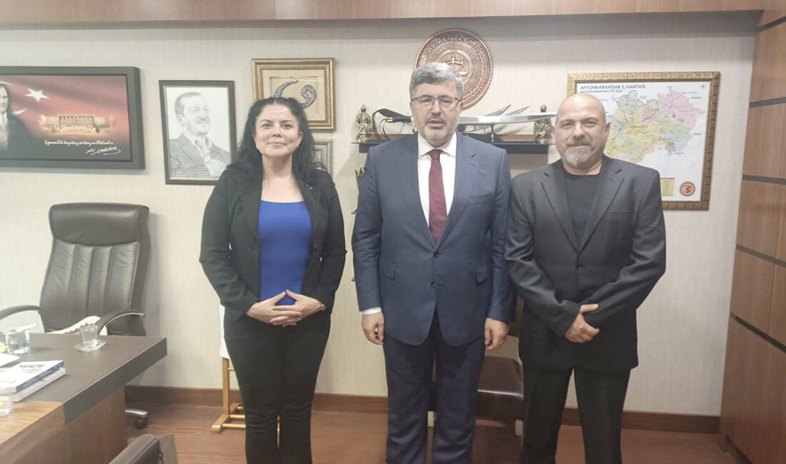   Megabirlik Genel Müdürü Selcen Dilek Çöygün ve Kanal 3