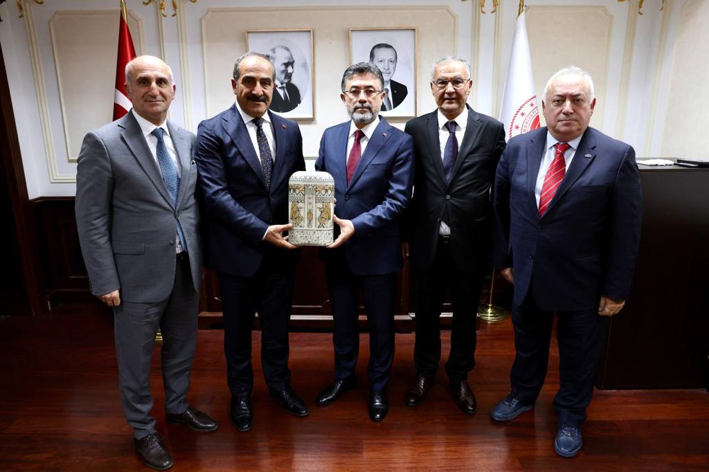 Sürdürülebilirlikte öncü Ege İhracatçı Birlikleri bünyesindeki 7 Tarım Birliği, sürdürülebilir