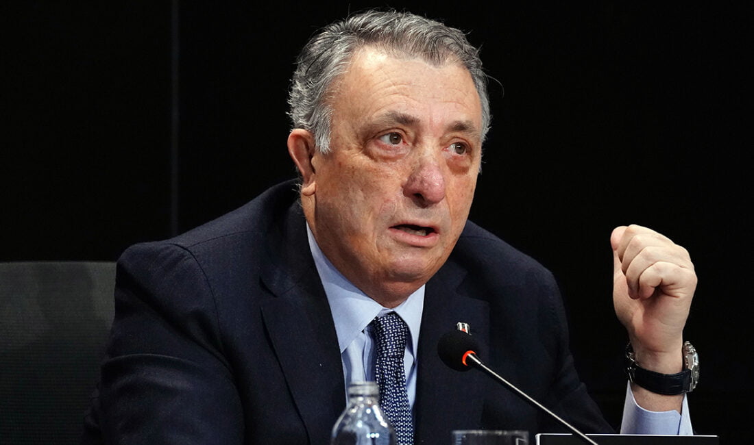 Beşiktaş Kulübü Başkanı Ahmet Nur Çebi, olağanüstü seçimli genel kurulda