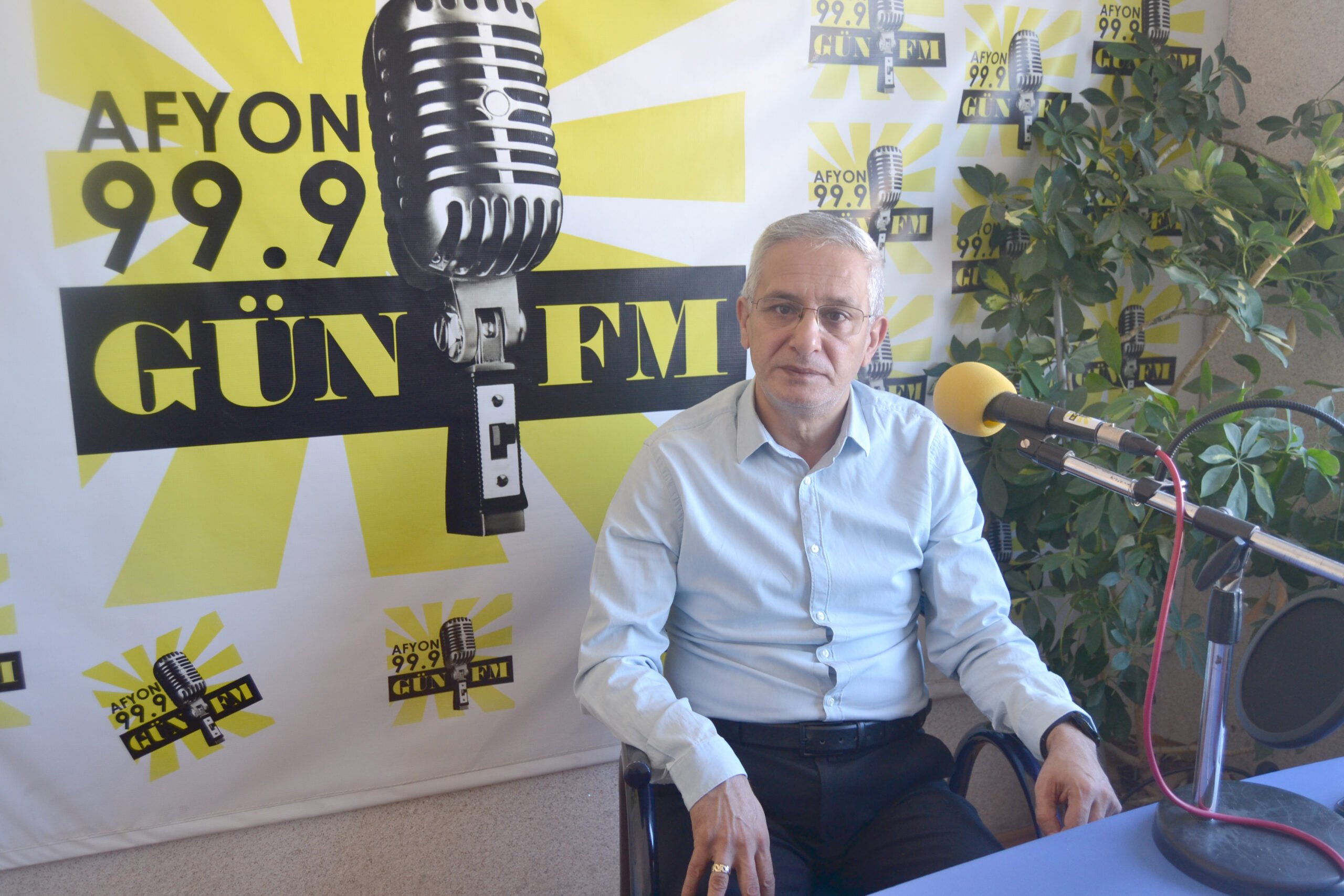 Gün FM’e konuk olan Afyonkarahisar Diyaliz Hastalarını Koruma Derneği Başkanı