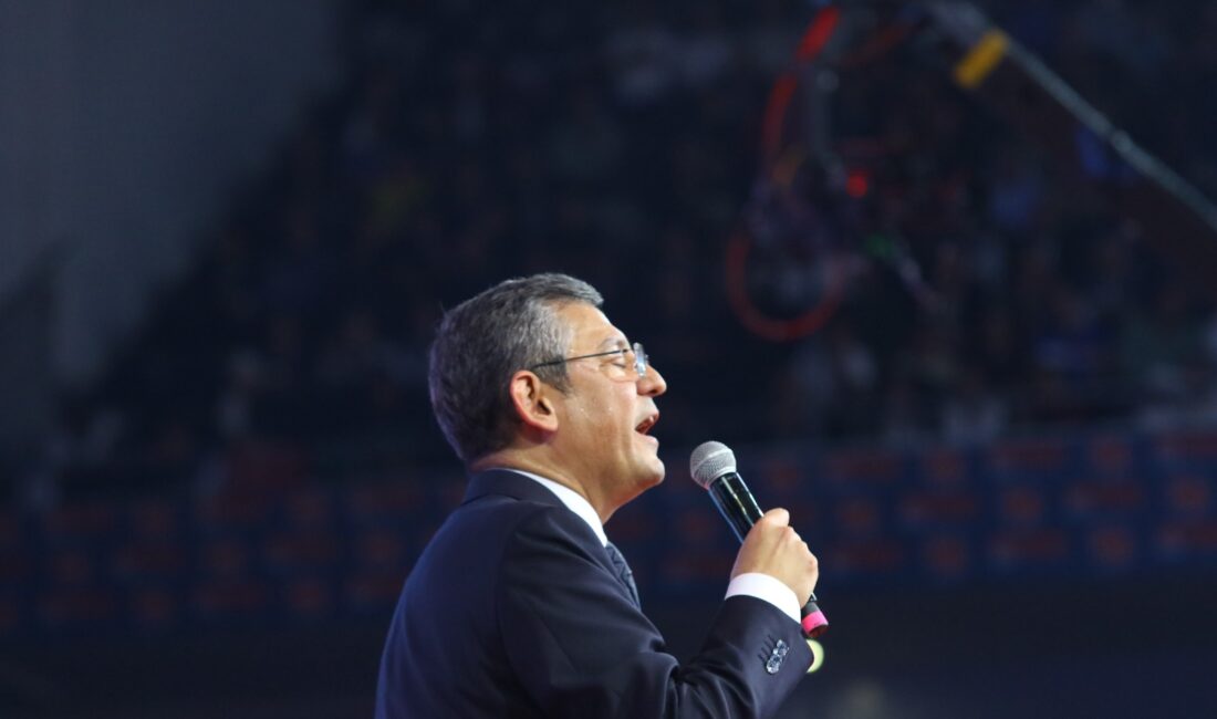 Cumhuriyet Halk Partisi’nde (CHP) 38. Olağan Kurultay’da genel başkanlık görevine