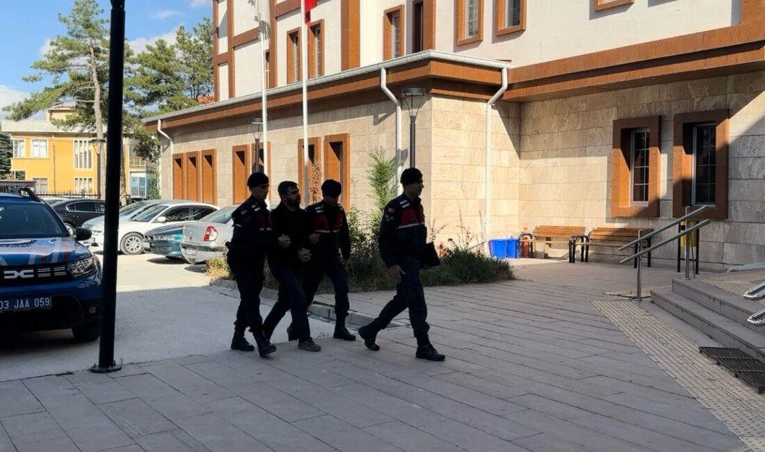 Aranan firari FETÖ’cü eski polis memuru, Afyonkarahisar’ın Bolvadin ilçesine bağlı