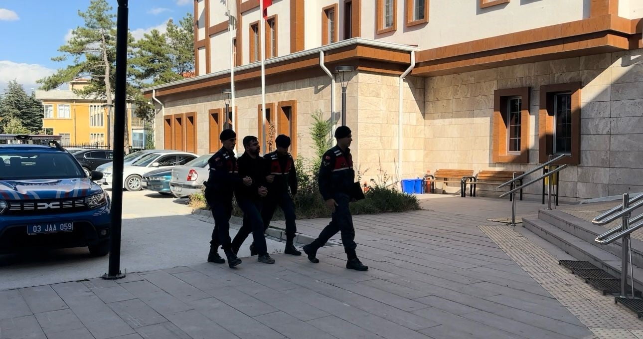 Aranan firari FETÖ’cü eski polis memuru, Afyonkarahisar’ın Bolvadin ilçesine bağlı