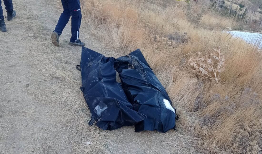 Mersin’in Mut ilçesinde su kuyusu açmak isteyen 2 kişi göçük