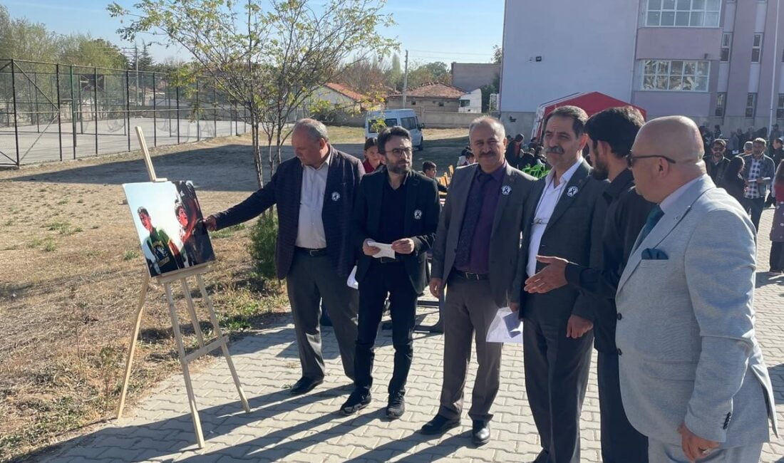 Afyonkarahisar Işıklar Çok Programlı Anadolu Lisesi ve İmam Hatip Ortaokulunun