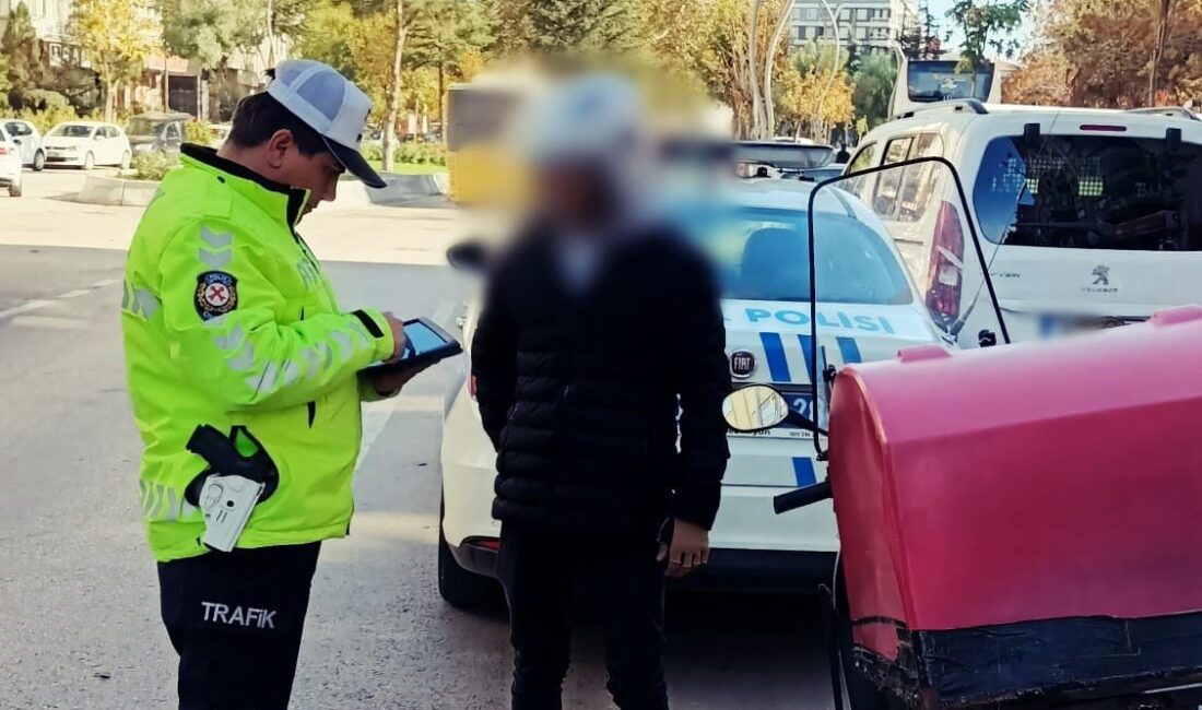Afyonkarahisar’da güvenlik güçleri tarafından yapılan trafik denetiminde 2 bin 724