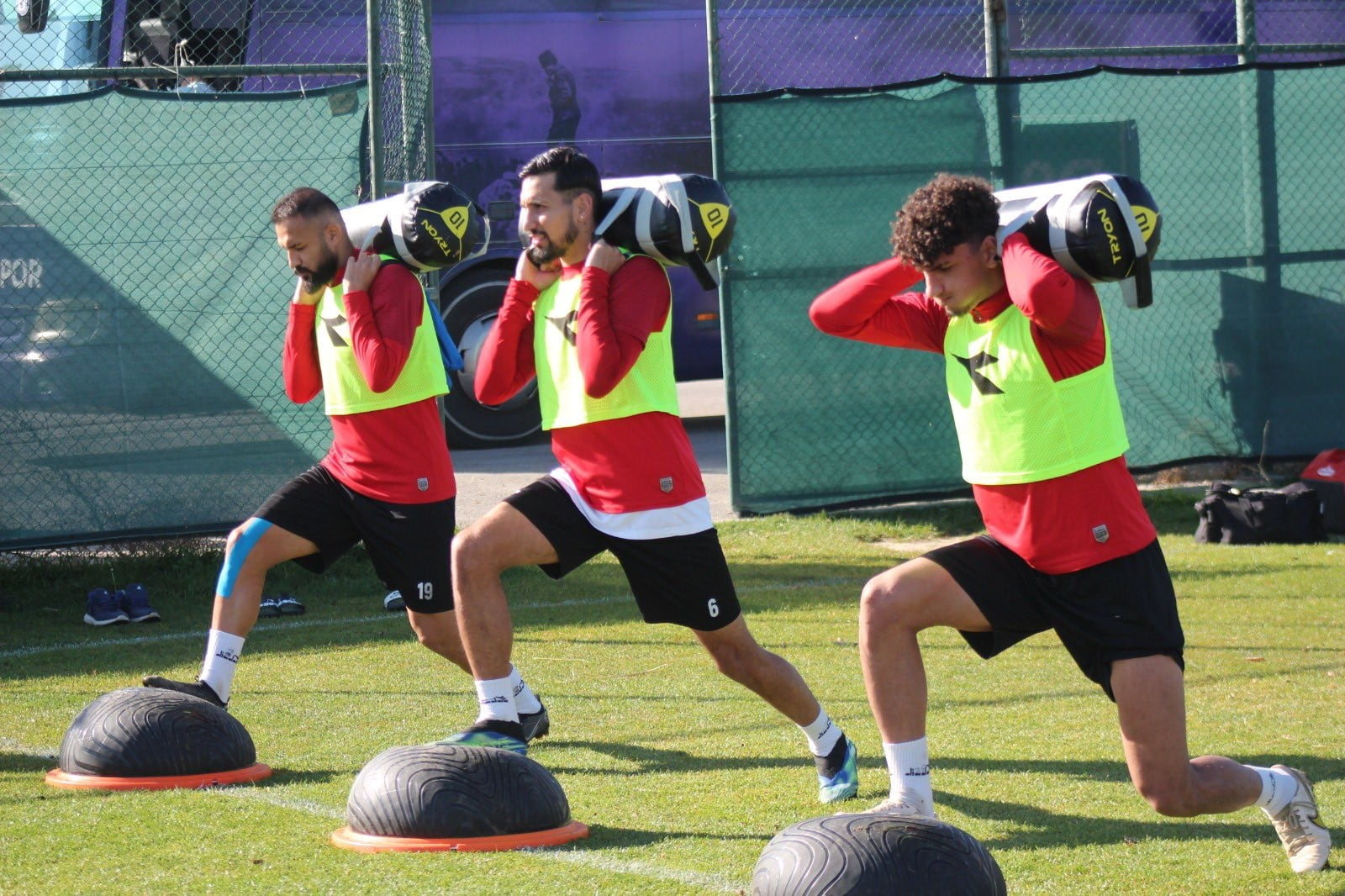 Afyonspor, ligin 13. haftasında konuk edeceği Nazilli Belediyespor hazırlıklarını sürdürüyor