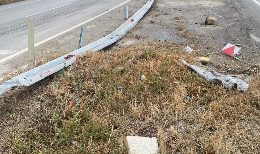 Afyonkarahisar’da refüje çarparak devrilen otomobilde 2 kişi öldü, 1 kişi