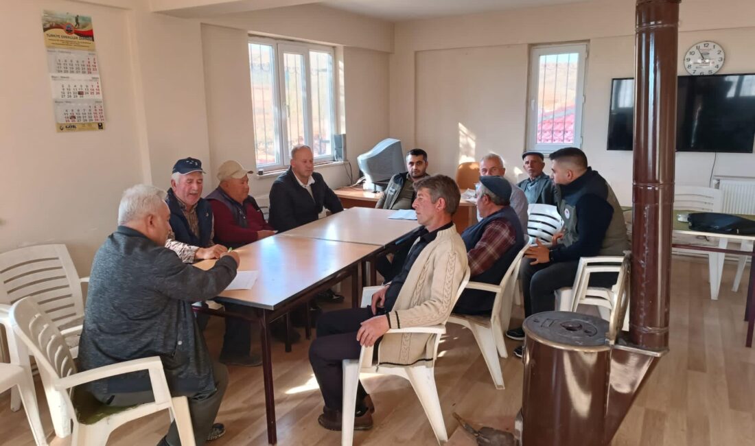Çiftçilere bilgilendirme yapıldı Afyonkarahisar İl Tarım ve Orman Müdürlüğü ekipleri tarafından merkeze bağlı
