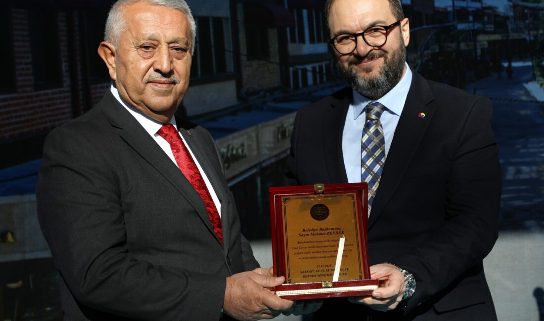 Esnaflardan Zeybek’e teşekkür Çevre, Şehircilik ve İklim Değişikliği Bakanı Mehmet Özhaseki’nin teşrifleri ile