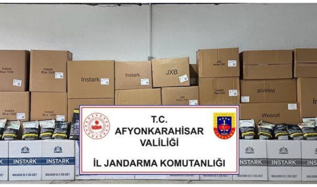 Afyonkarahisar’da jandarma ekipleri durdurdukları bir araçta yaptıkları aramada 150 bin