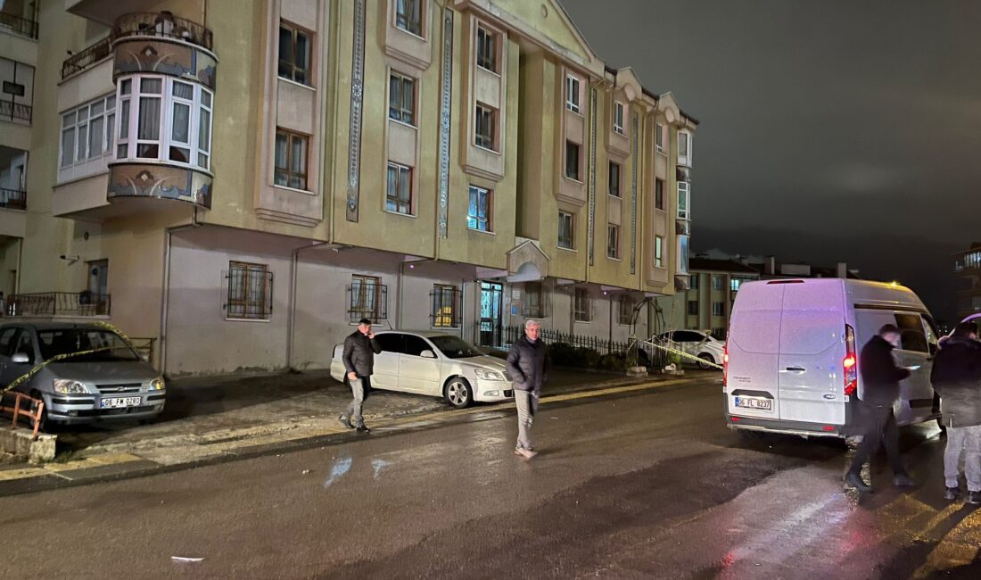 Ankara’nın Keçiören ilçesinde gürültü nedeniyle komşular arasında çıkan silahlı kavgada