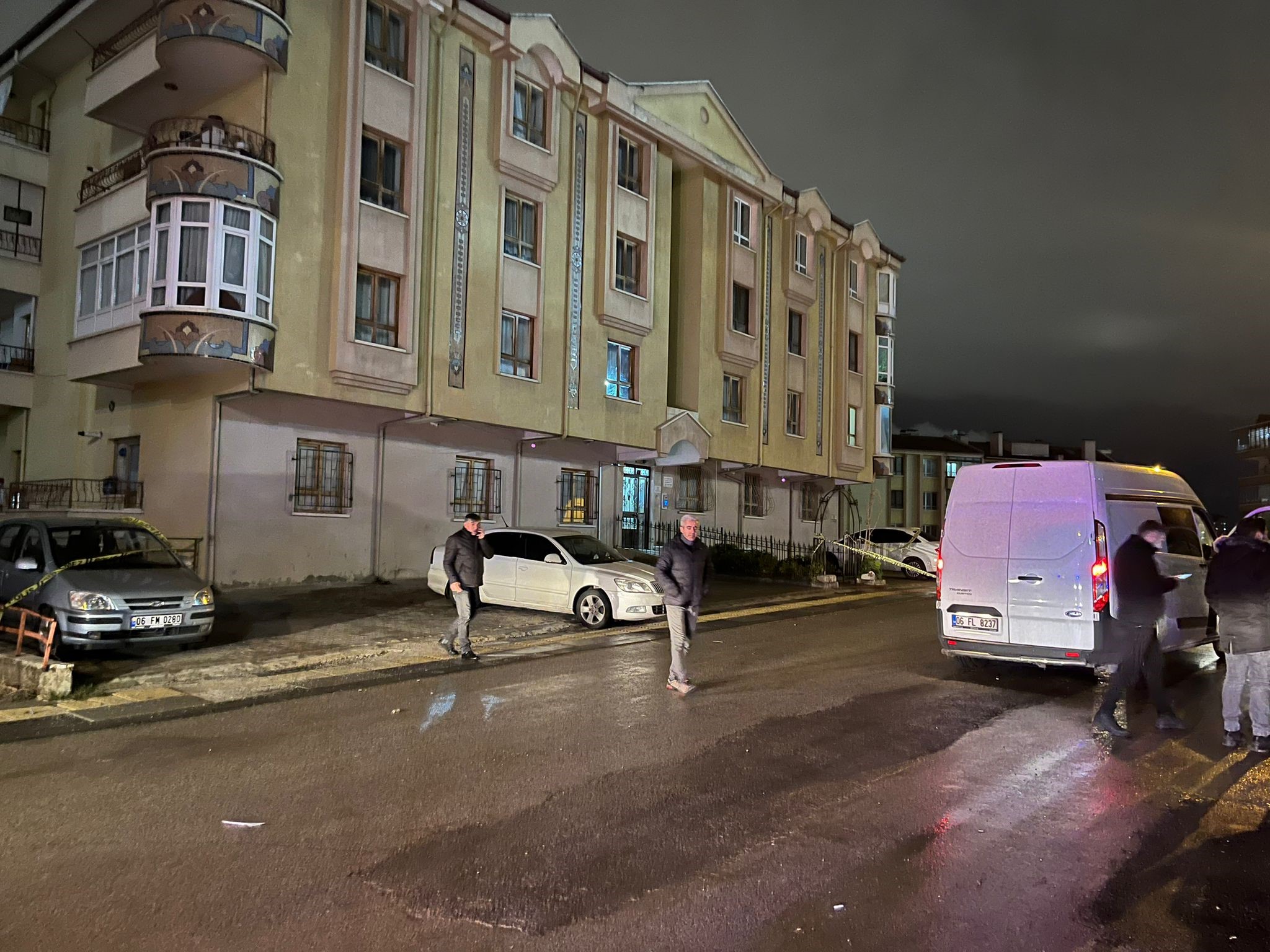 Ankara’nın Keçiören ilçesinde gürültü nedeniyle komşular arasında çıkan silahlı kavgada