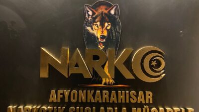 Afyonkarahisar’da polis tarafından durdurulan bir araçta yapılan aramada 12 adet