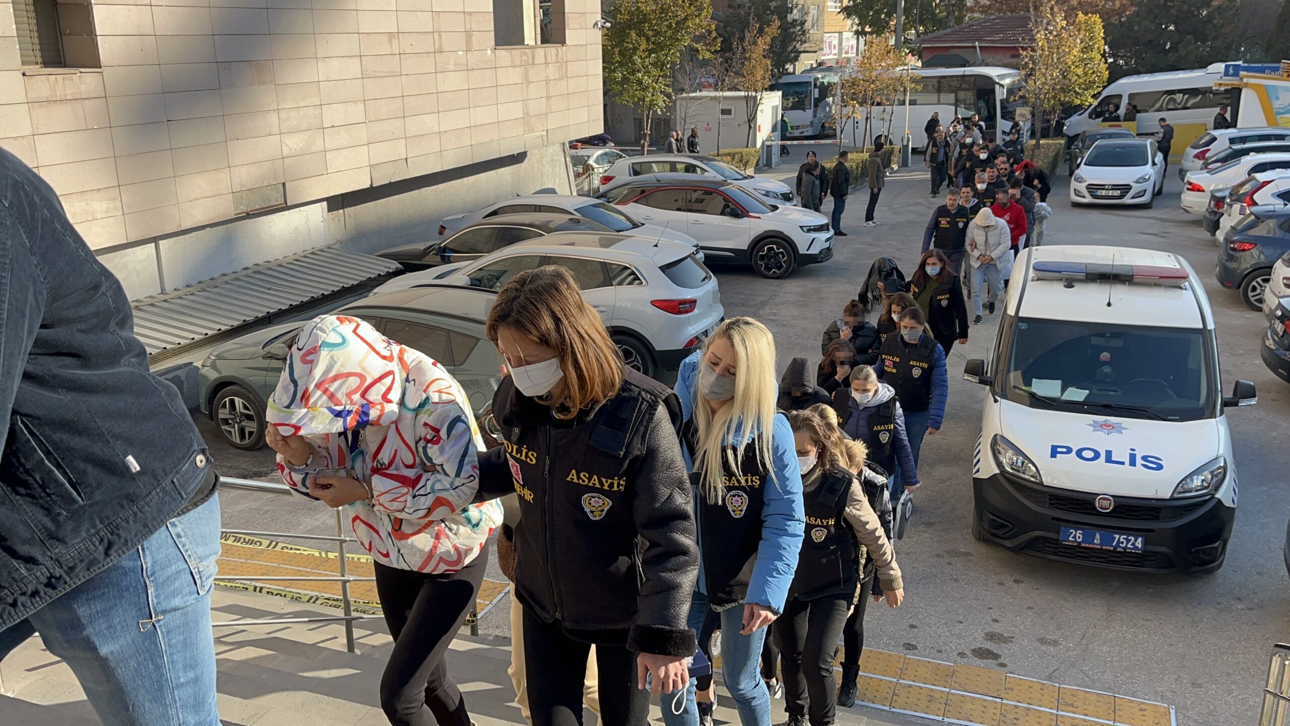 Eskişehir merkezli 11 ilde devre mülk sahiplerini arayarak yüksek fiyata