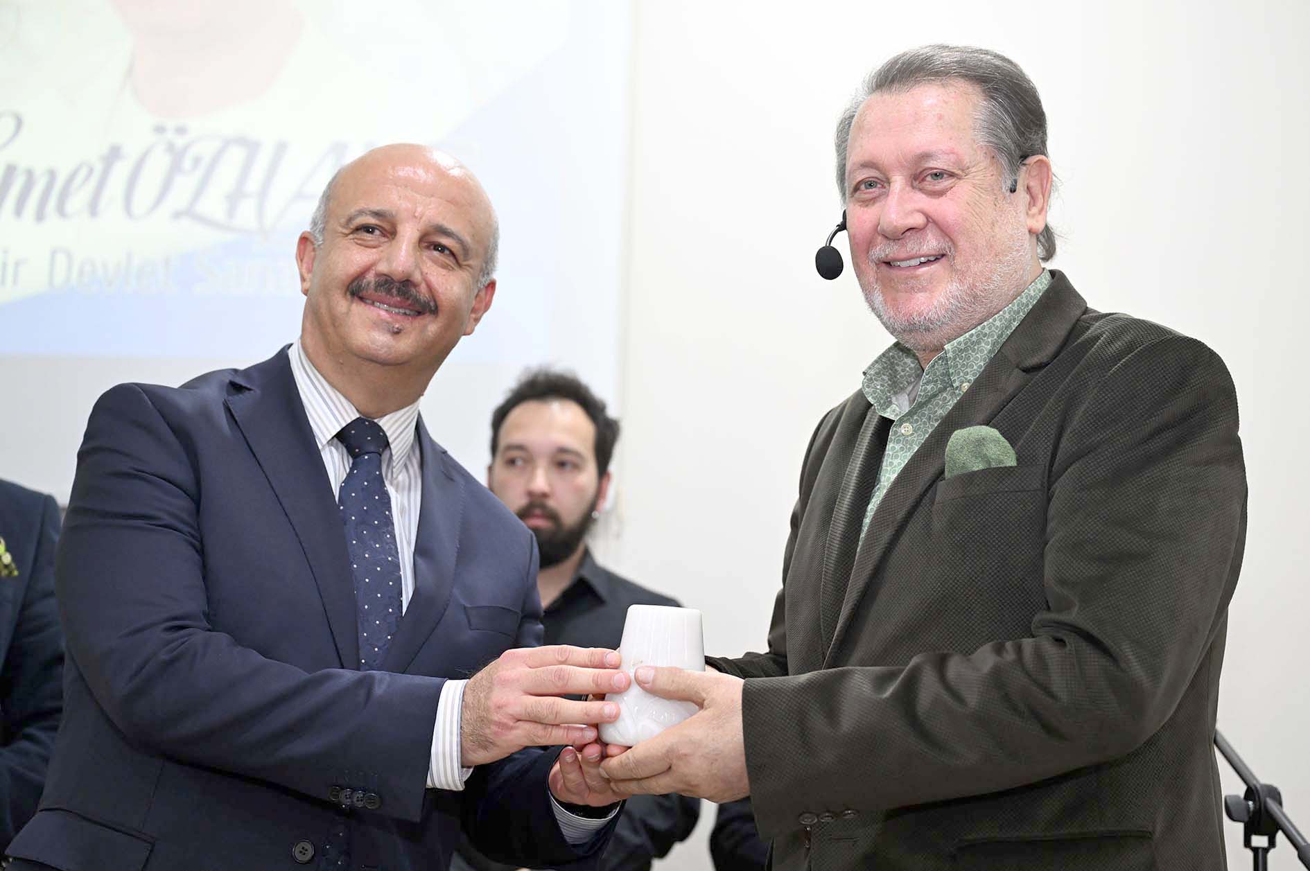 Afyon Kocatepe Üniversitesi (AKÜ) Devlet Konservatuvarı Mezunlar Derneği tarafından her