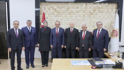 Çevre, Şehircilik ve İklim Değişikliği Bakanı Mehmet Özhaseki, Belediye Başkanı