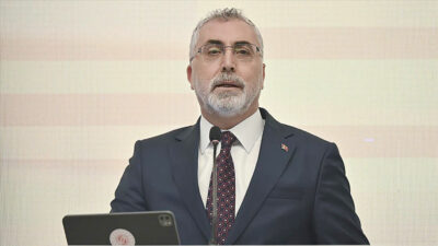 Çalışma ve Sosyal Güvenlik Bakanı Vedat Işıkhan, “Asgari ücret zaten