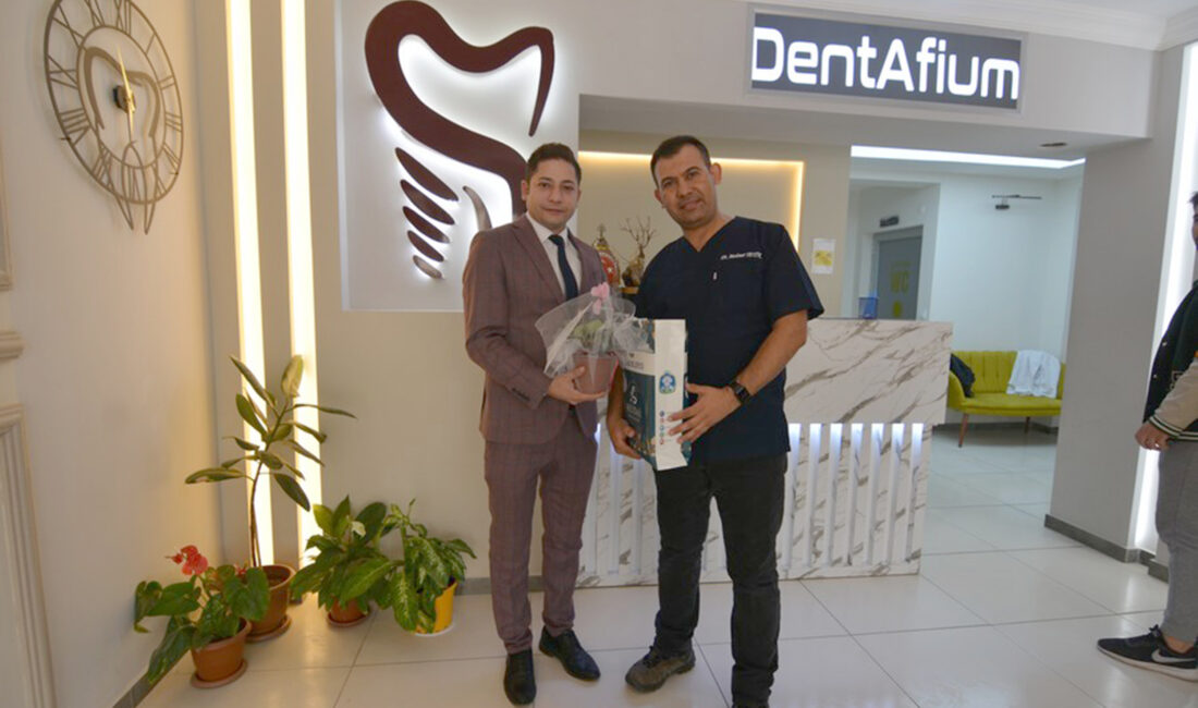 Sandıklı Belediye Başkanı Dr. Mustafa Çöl, 22 Kasım Dünya Diş