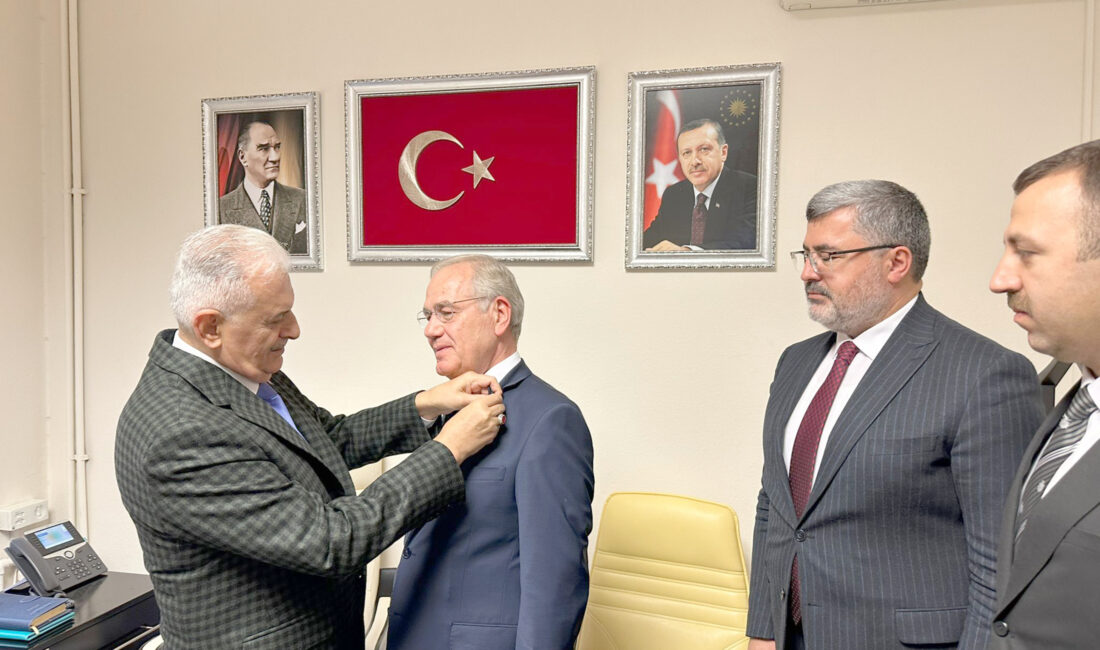 Kısa bir süre önce İYİ Parti’den ayrılan Dinar eski Belediye