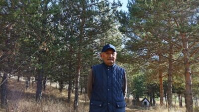 Özkan, çocuk hastalıkları uzmanı olarak meslek hayatına başladığı 1974’te hafta