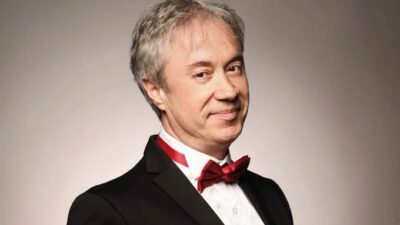 Kocaeli’nde geçirdiği kaza sonrası kaldırıldığı hastanede entübe edilen sunucu ünlü