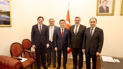 Tarım ve Orman Bakanı İbrahim Yumaklı ve Bakan yardımcısı Ahmet