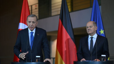 Almanya Başbakanı Olaf Scholz, Türkiye’nin Ukrayna’dan tahıl ihracatı konusunda yapıcı