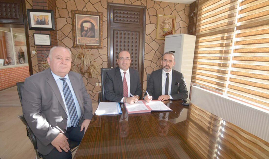 Sandıklı Belediye Başkanı Dr. Mustafa Çöl ve İlçe Milli Eğitim