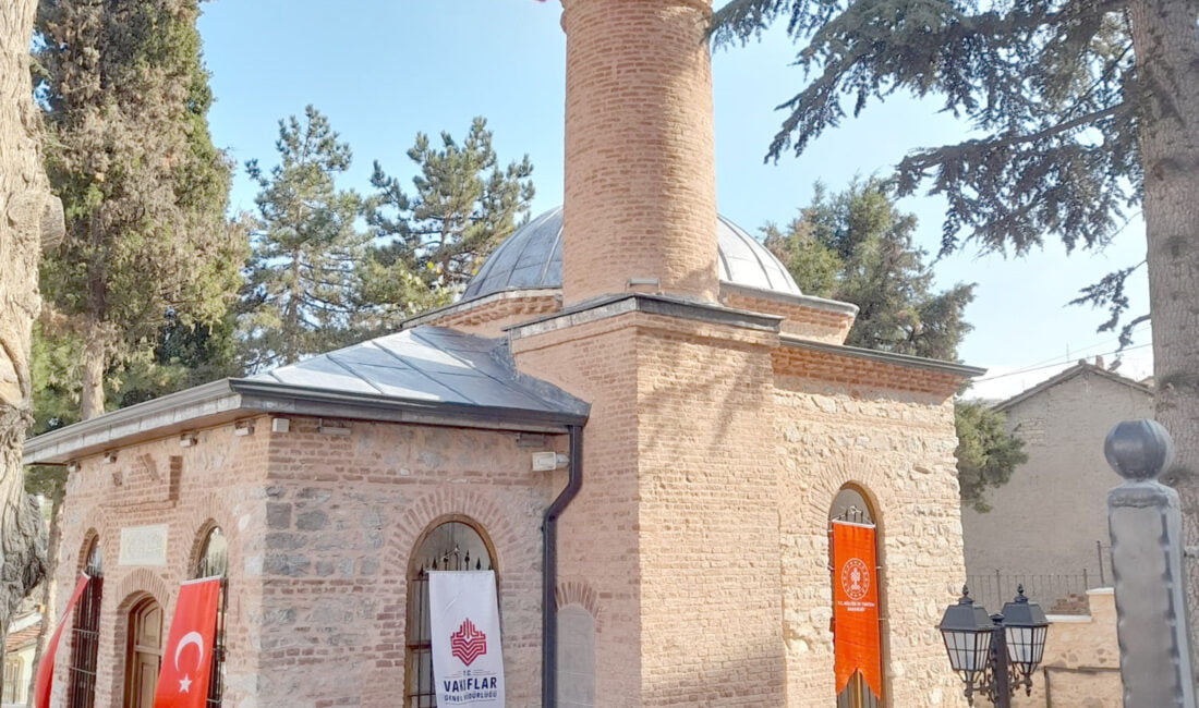Osmanlı’nın ilk eseri Ertuğrul Gazi Mescidi yeni yüzüyle ibadete açıldı.