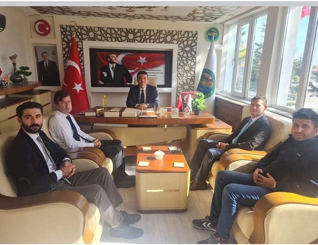 Afyonkarahisar Vali Yardımcısı Mehmet Keklik, Afyonkarahisar Merkez’e bağlı Gebeceler Belediyesi’ne