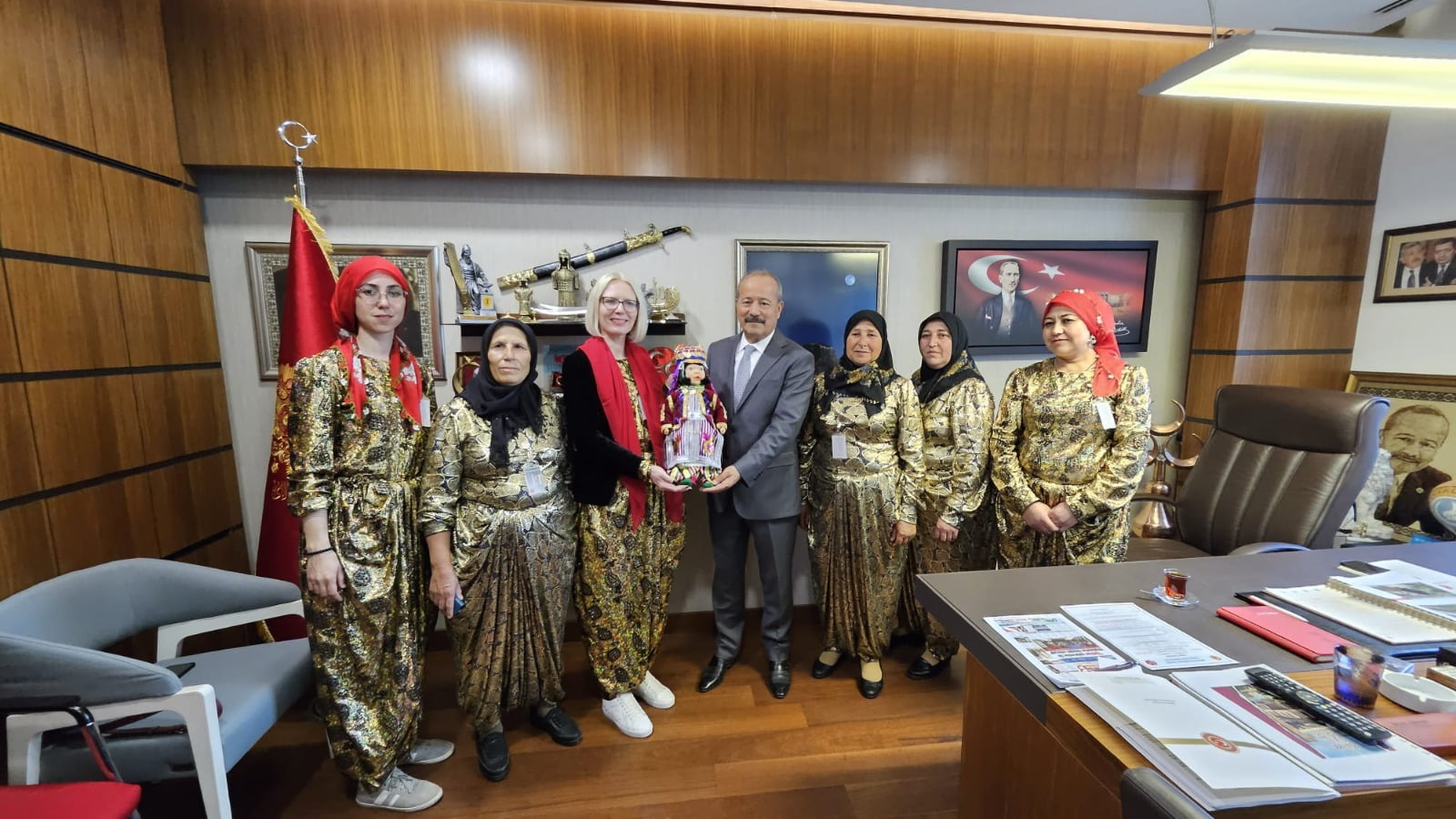 MHP Afyonkarahisar Milletvekili Mehmet Taytak, İhsaniye İlçesine bağlı Demirli Köyü’nde