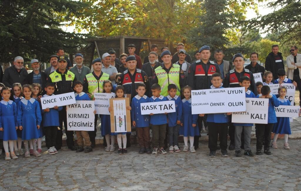 İl Jandarma Komutanlığına bağlı Jandarma Trafik timleri tarafından motosiklet ve