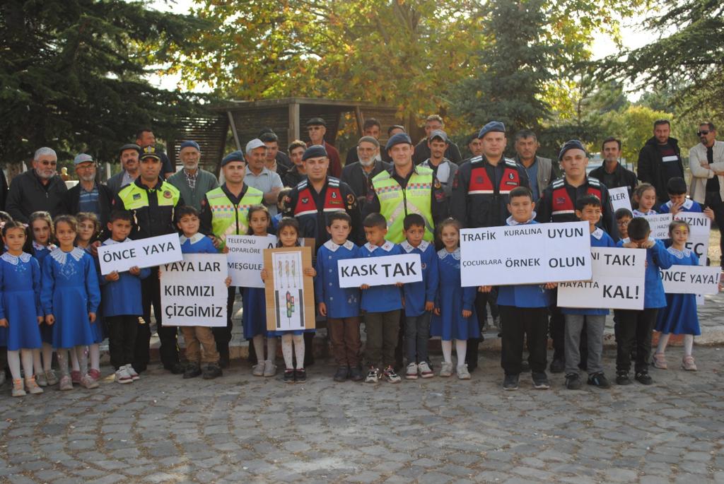 İl Jandarma Komutanlığına bağlı Jandarma Trafik timleri tarafından motosiklet ve