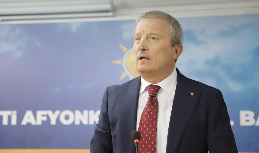 AK Parti Afyonkarahisar eski Milletvekillerinden Mahmut Koçak, AK Parti’den Afyonkarahisar