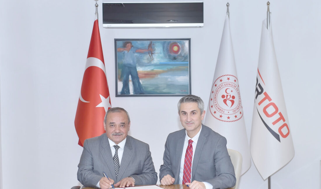 Spor Toto Teşkilat Başkanlığı tarafından İscehisar ilçesinde yapımı devam eden