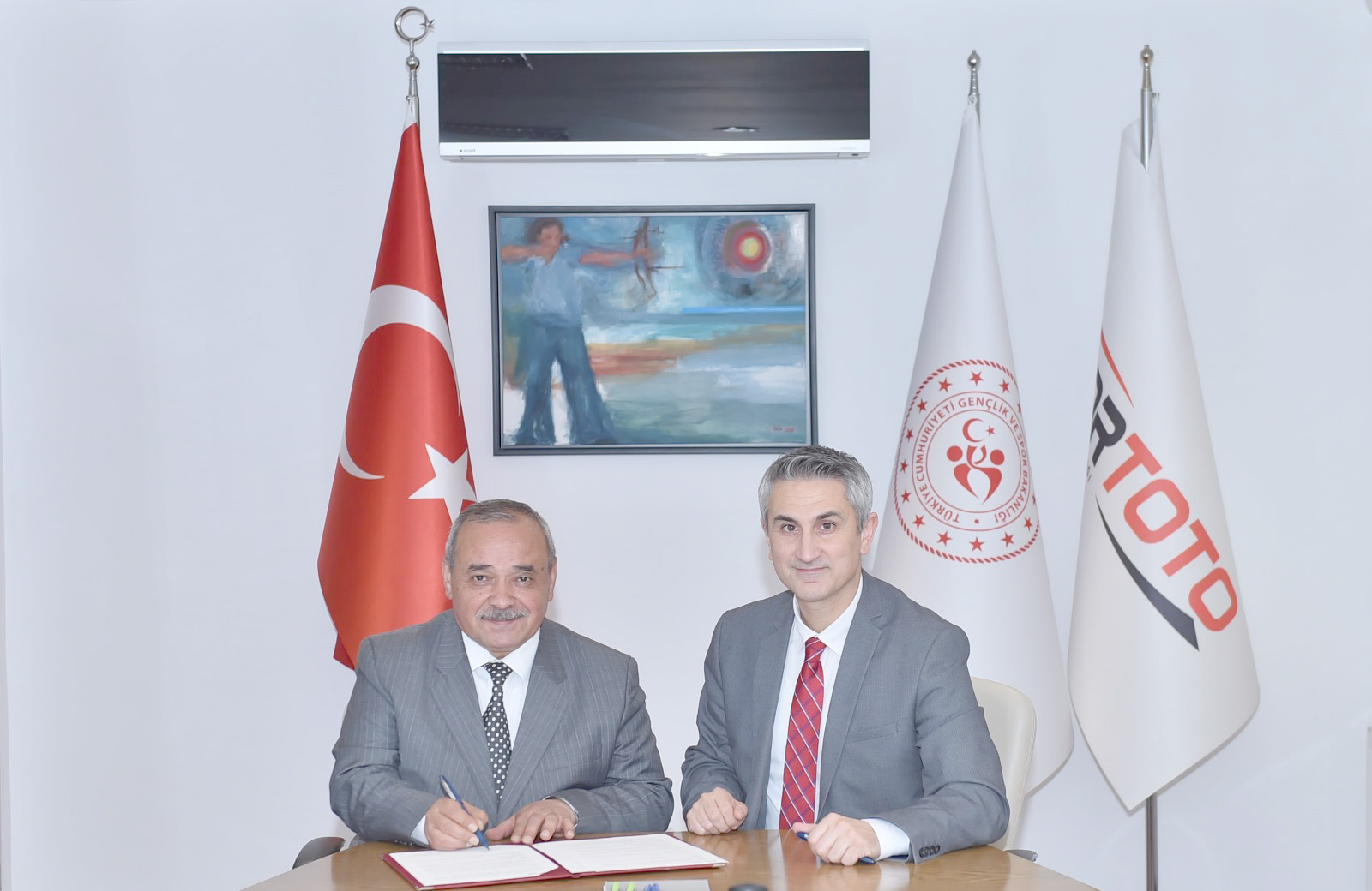 Spor Toto Teşkilat Başkanlığı tarafından İscehisar ilçesinde yapımı devam eden