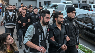 Hakimlik, Anadolu Cumhuriyet Başsavcılığı’nın talebi üzerine Dilan ve Engin Polat’ın 27 şirketine kayyum atanmasına