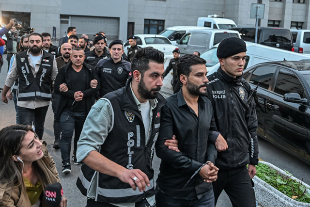 Hakimlik, Anadolu Cumhuriyet Başsavcılığı’nın talebi üzerine Dilan ve Engin Polat’ın 27 şirketine kayyum atanmasına