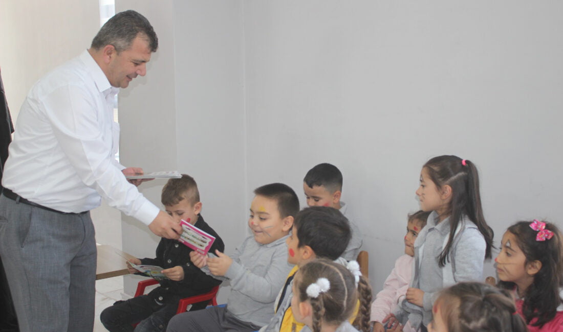 Emirdağ Millet Kütüphanesi, çocuklara kitabı sevdirmek, okuma alışkanlığı kazandırmak amacıyla