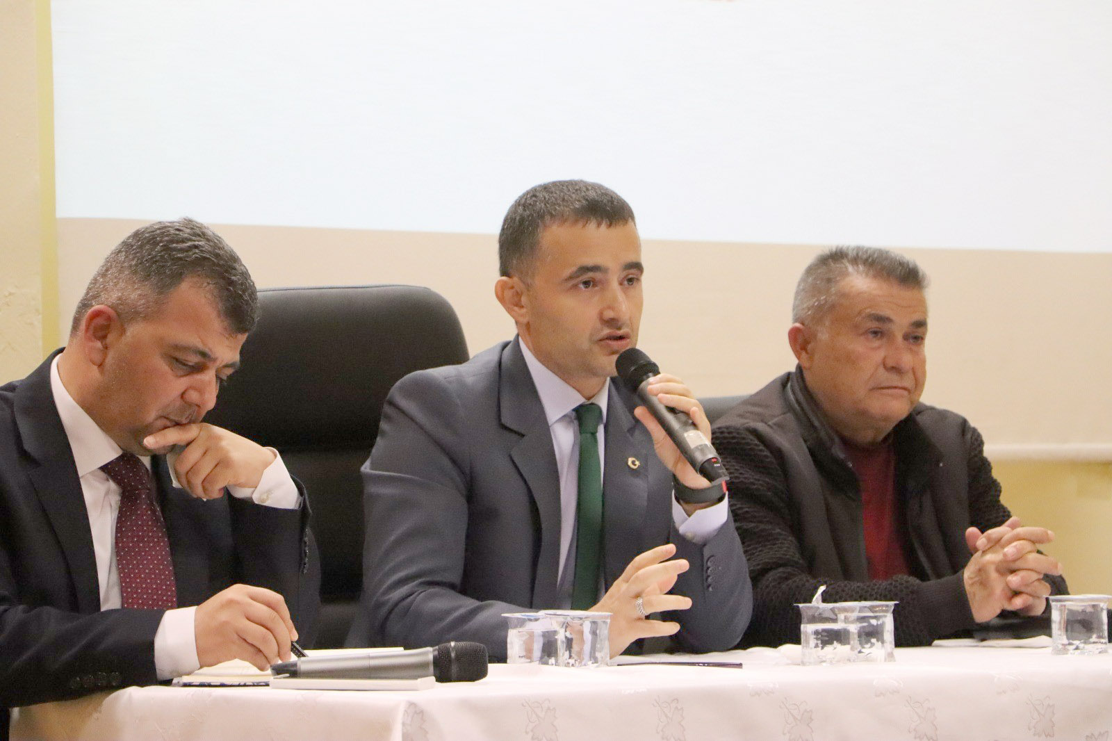 Afyonkarahisar Emirdağ Kaymakamı Osman Bilici, su kaynaklarının verimli tasarruflu kullanılması